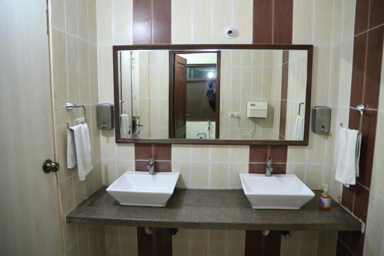 Hotel Udai Palace - Centrally Located Budget Family Stay Udaipur Exterior photo