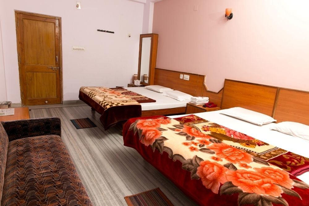 Hotel Udai Palace - Centrally Located Budget Family Stay Udaipur Exterior photo